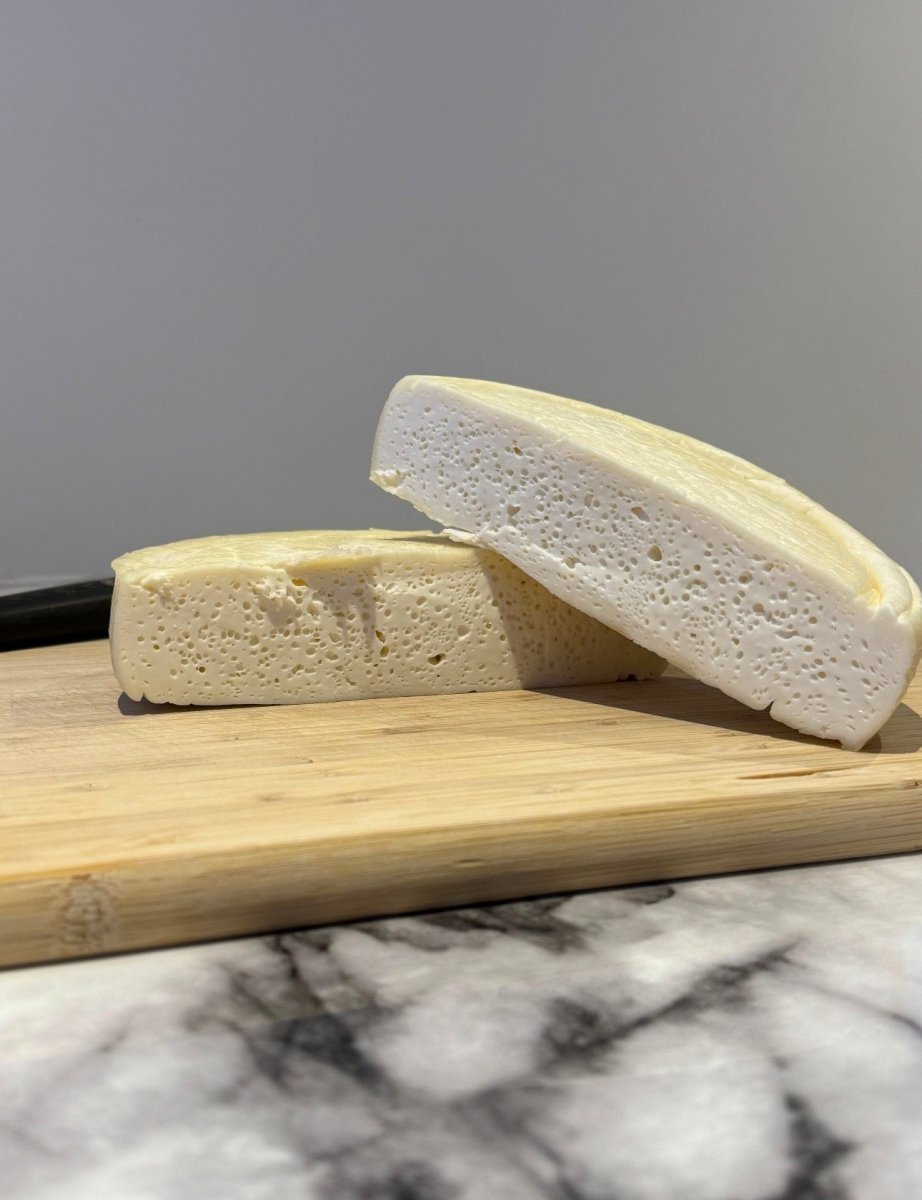 Farmhouse A2/A2 organic jersey raw cheese 600g-700g - The Tallow
