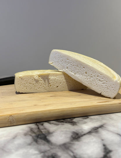 Farmhouse A2/A2 organic jersey raw cheese 600g-700g