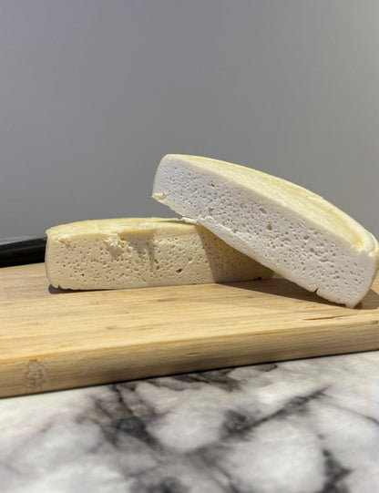 Farmhouse A2/A2 organic jersey raw cheese 600g-700g - The Tallow